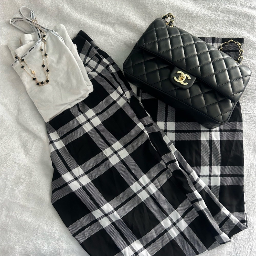 Women’s flowy pants